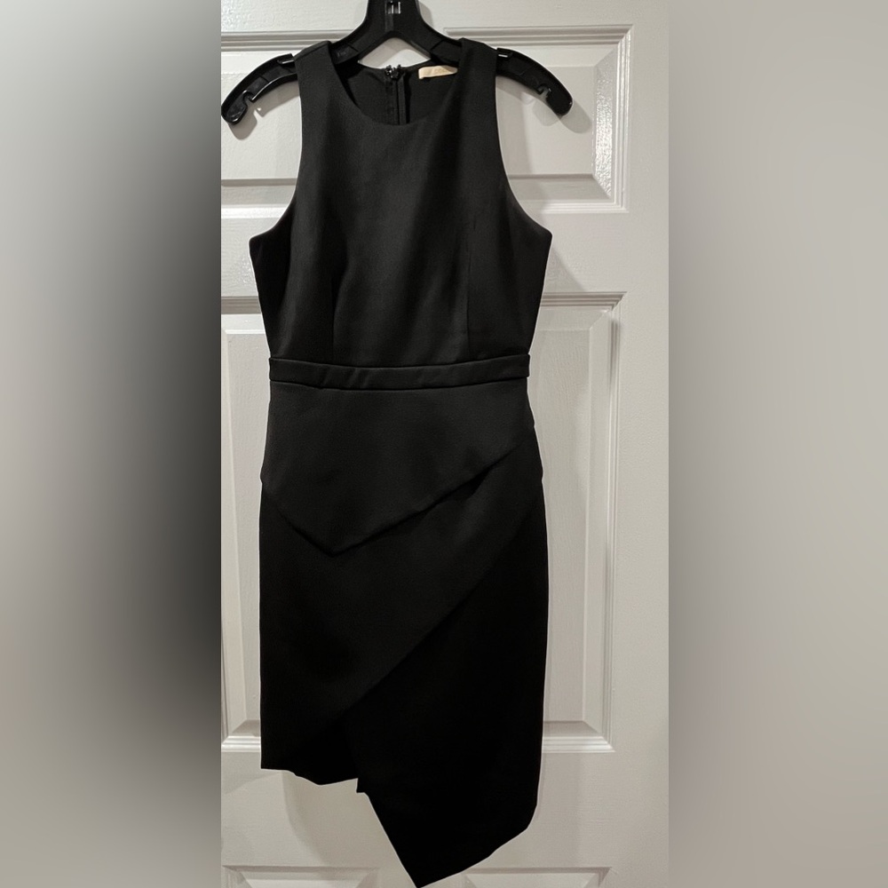 Black Sleeveless Dress